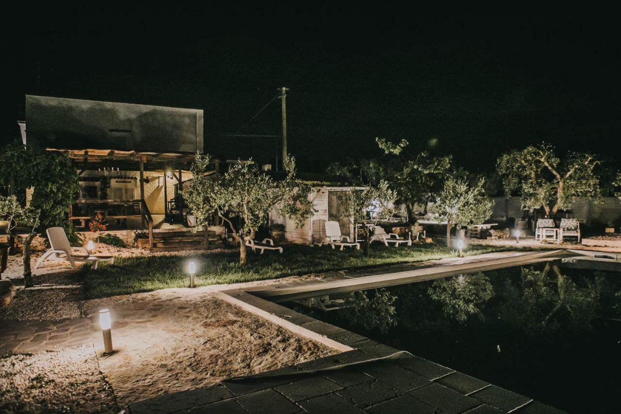 Paradiso Villa ออสตูนี ภายนอก รูปภาพ