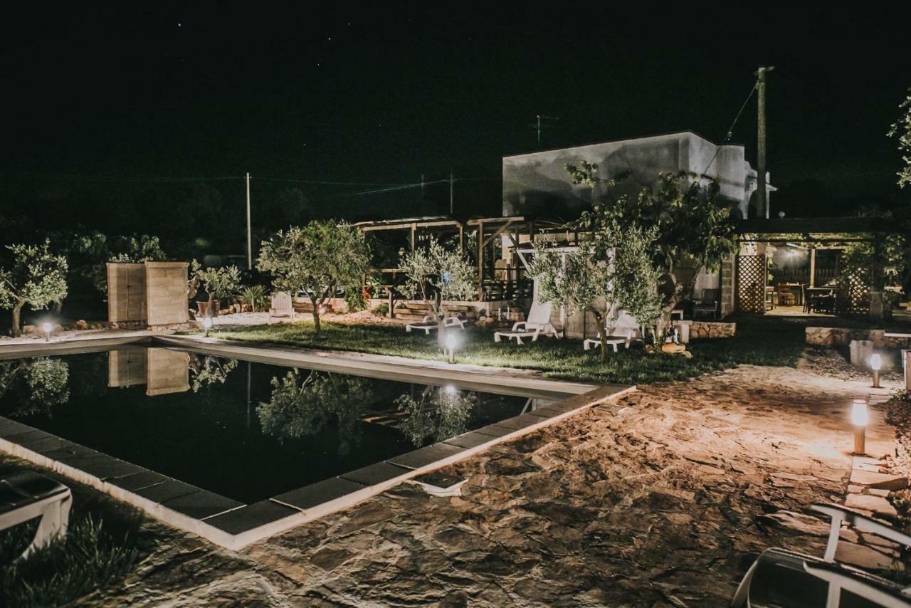 Paradiso Villa ออสตูนี ภายนอก รูปภาพ